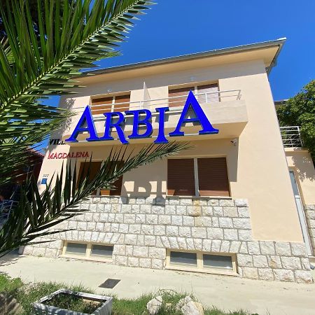 Villas Arbia - Magdalena By The Beach Banjol Екстериор снимка